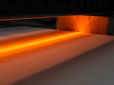 如何選擇焊接技術(shù)？紅外線焊接與激光焊接的深度對比！